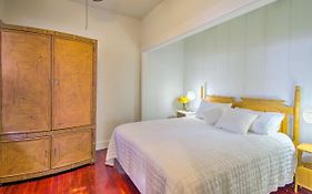 Bright And Airy Melbourne Retreat, Walk To Downtown!